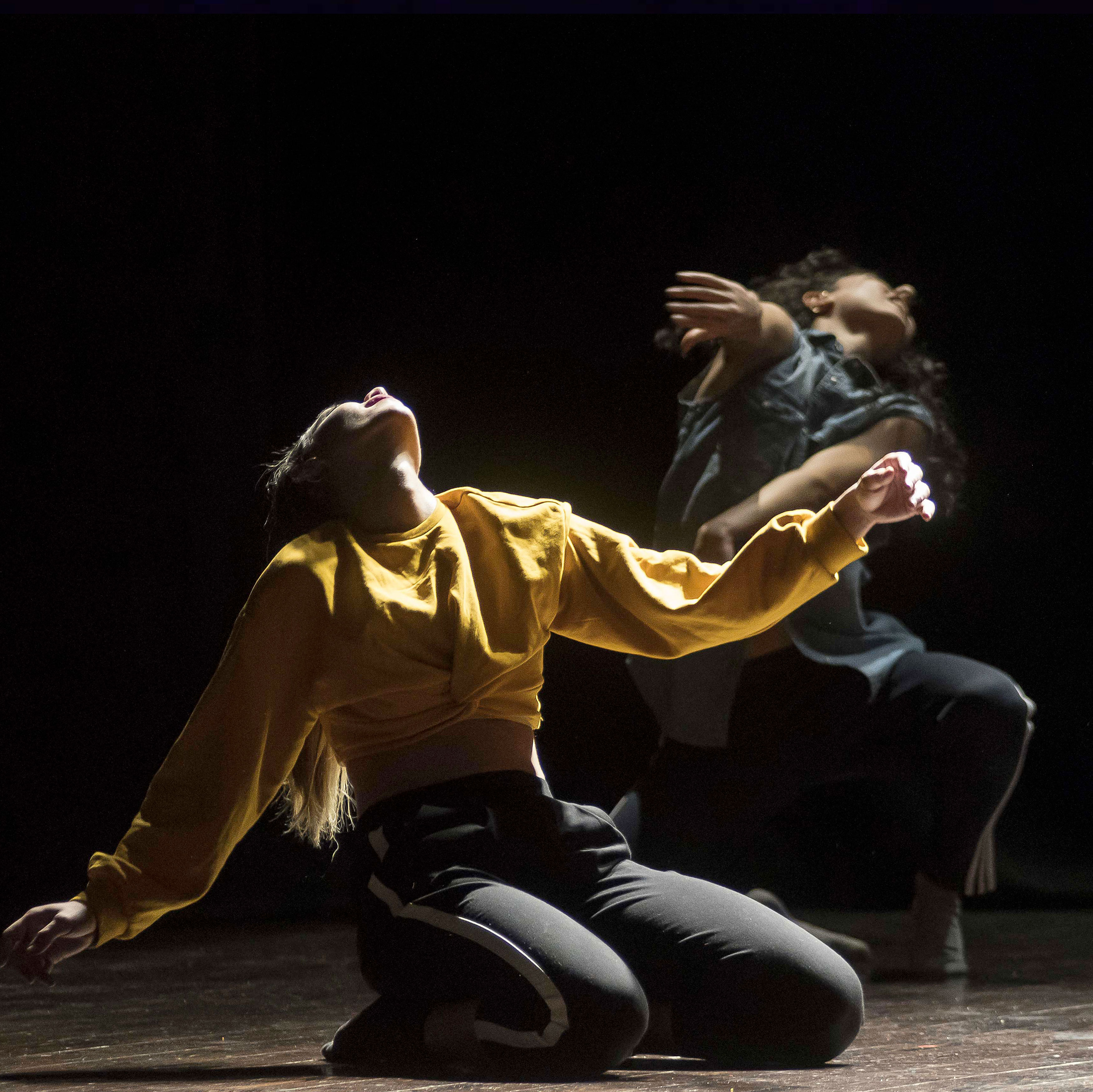 Kinesis-Contemporary-Dance-Company---Diretta da Angelo Egarese---Florence-Dance-Center-Circle